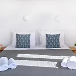 Akrotiri 3* Párosz
