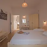Akrotiri Szálloda