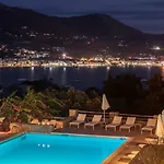 Akrotiri Hotel 3*