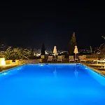 Akrotiri Szálloda