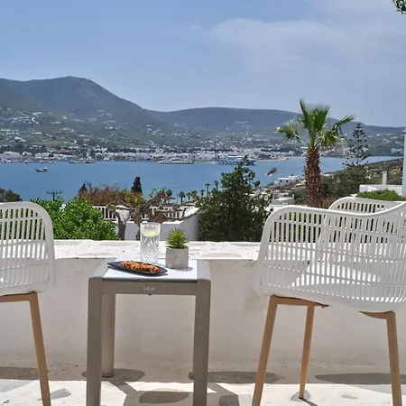 Akrotiri Hotell 3*