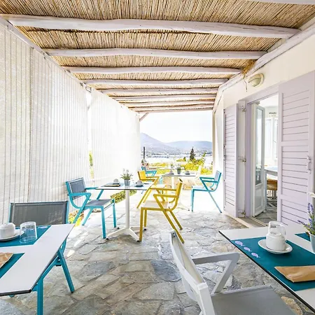 Akrotiri 3*