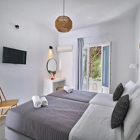 Hotell Akrotiri 3*