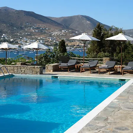 Akrotiri Hotel 3*