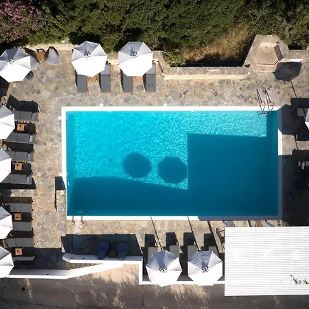 Hotel Akrotiri 3*